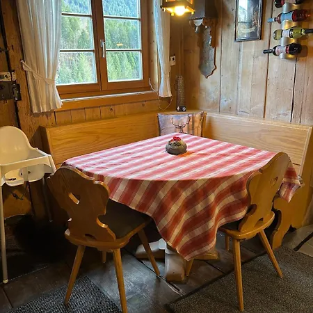 Perfect For Climbers And Nature-loving Couples In *